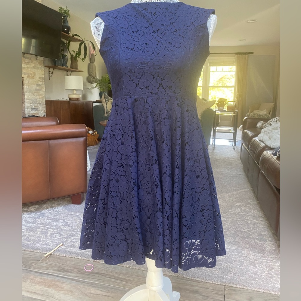 Elegant, Fully-lined, lace, skater dress by Un Deux Trois